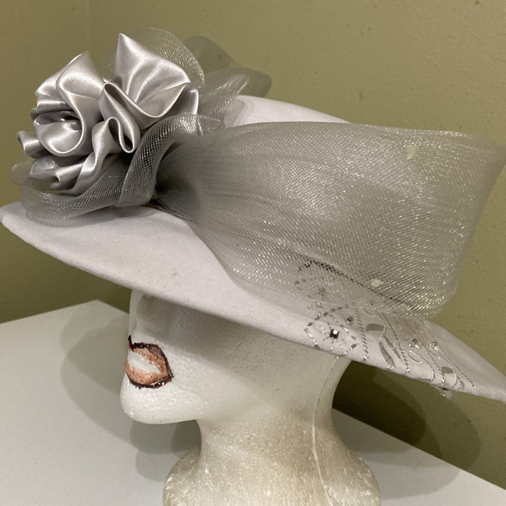Beautiful Lt. Grey Church Dress Hat by Lisa Rene’
